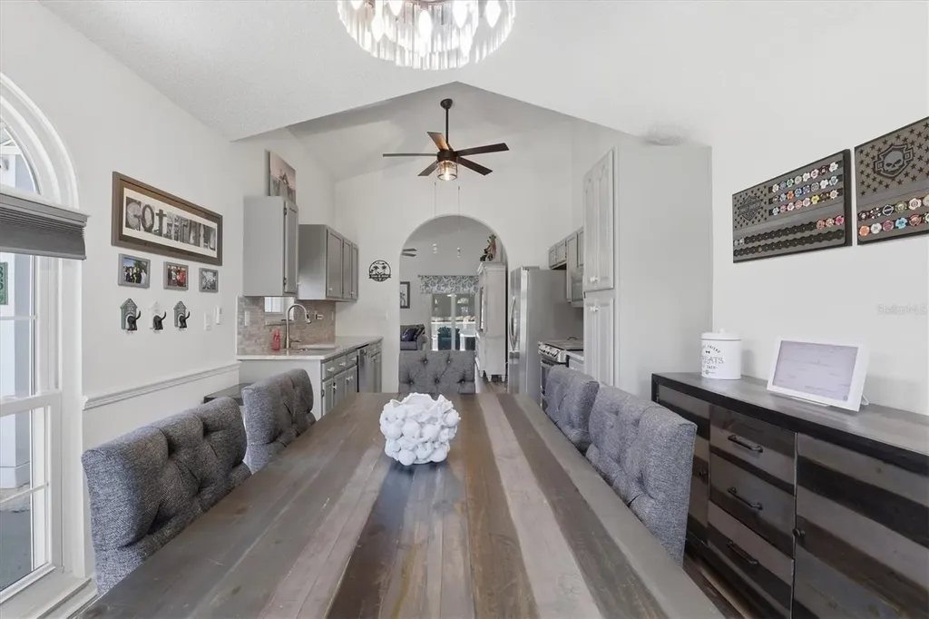 86 Highland Road Tarpon Springs FL 34689