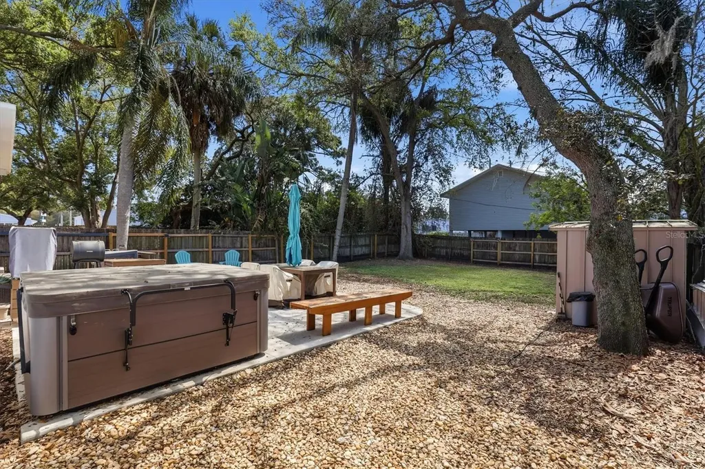 86 Highland Road Tarpon Springs FL 34689