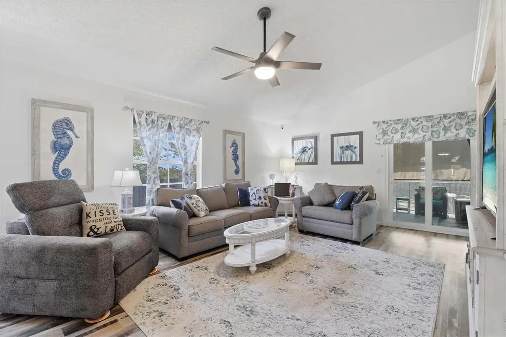 86 Highland Road Tarpon Springs FL 34689