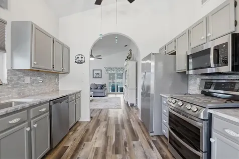 86 Highland Road Tarpon Springs FL 34689