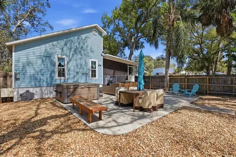 86 Highland Road Tarpon Springs FL 34689