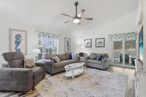 86 Highland Road Tarpon Springs FL 34689