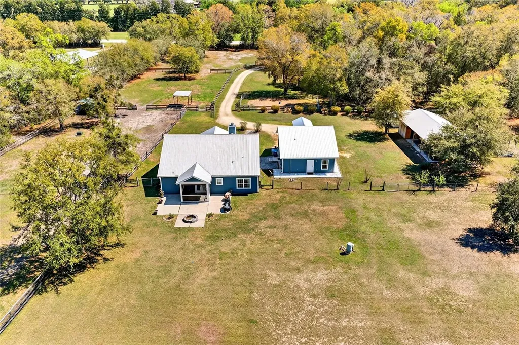 5864 NW State Road 45 Newberry FL 32669