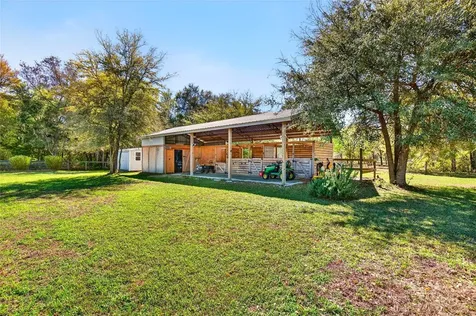 5864 NW State Road 45 Newberry FL 32669