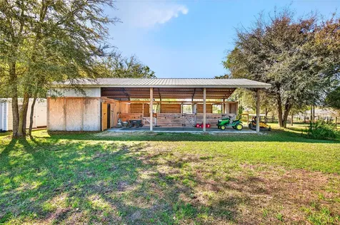 5864 NW State Road 45 Newberry FL 32669
