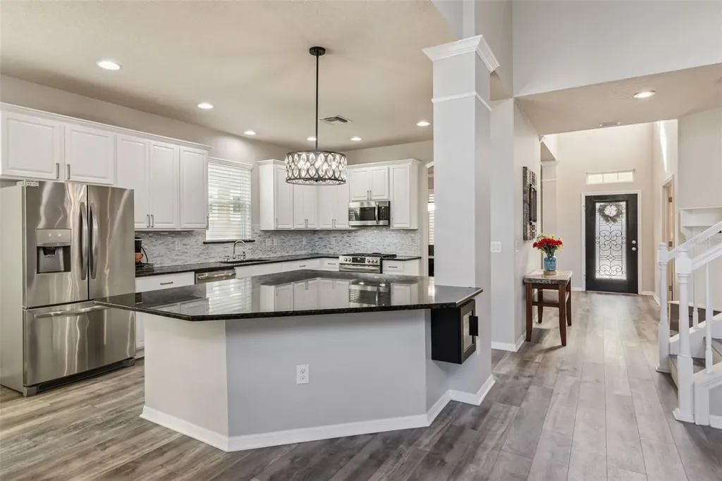15940 Ternglade Drive Lithia FL 33547