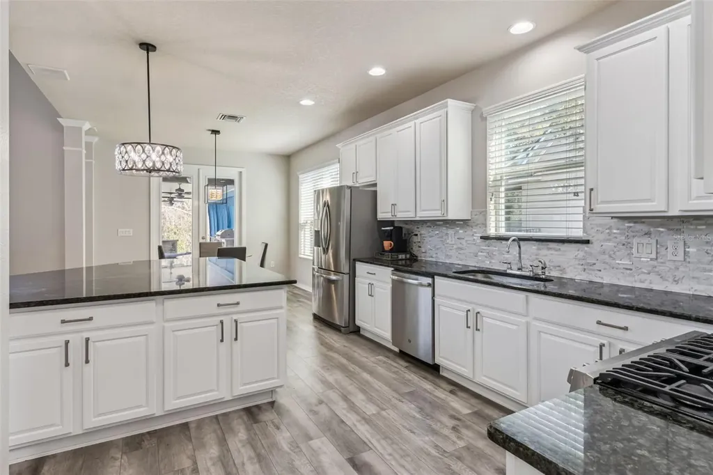 15940 Ternglade Drive Lithia FL 33547