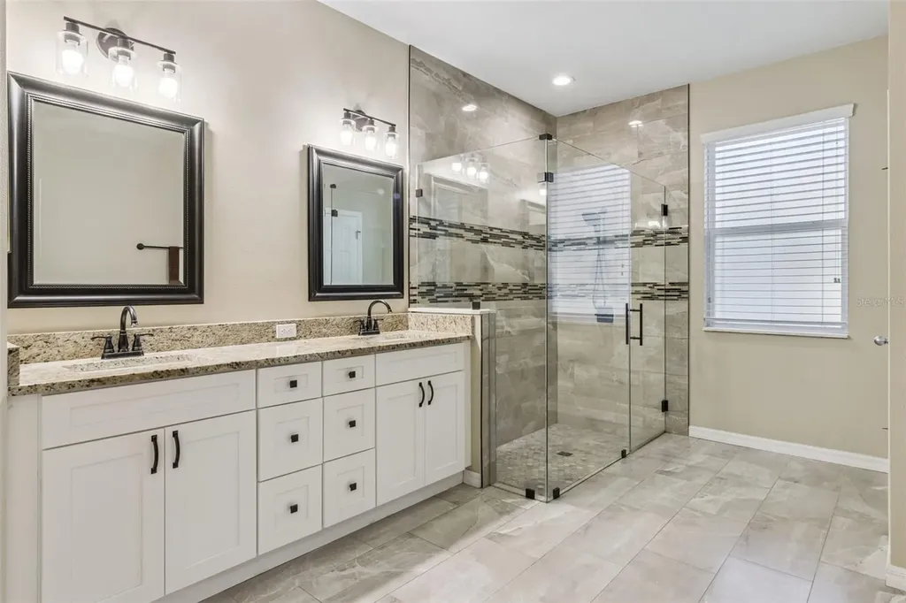 15940 Ternglade Drive Lithia FL 33547