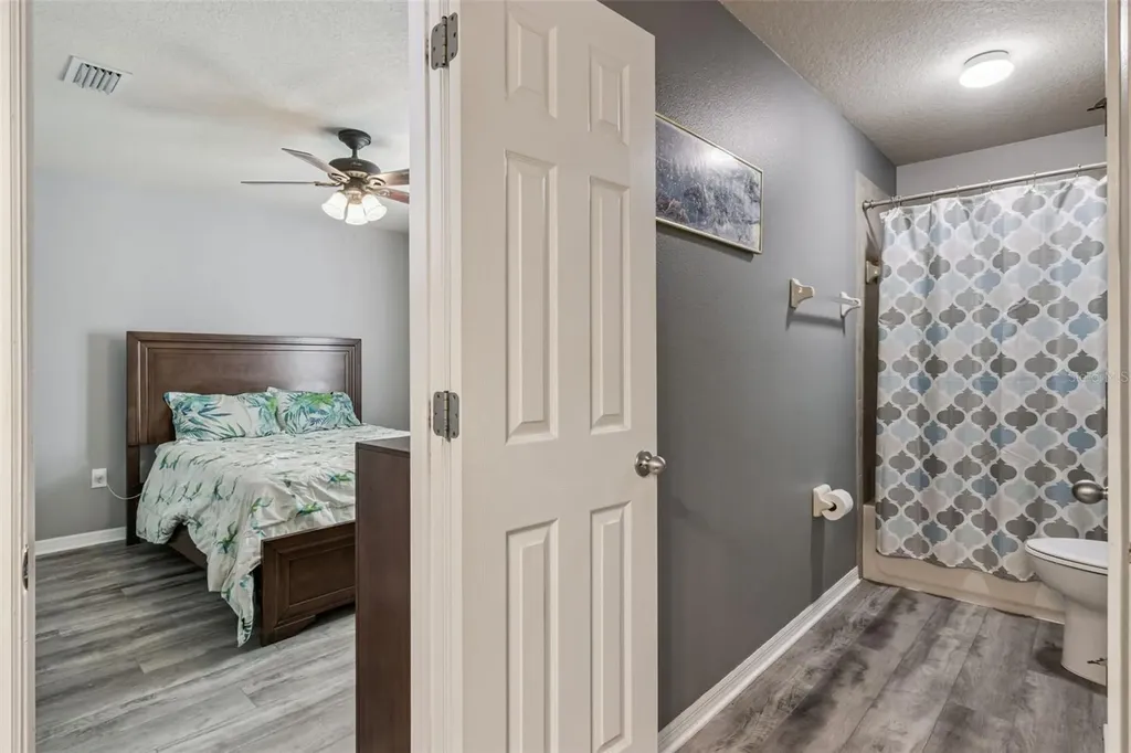 15940 Ternglade Drive Lithia FL 33547