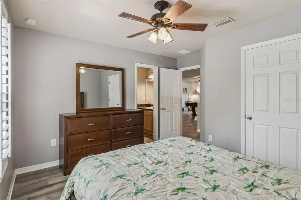 15940 Ternglade Drive Lithia FL 33547
