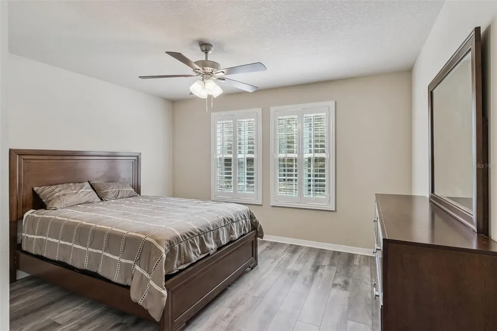 15940 Ternglade Drive Lithia FL 33547
