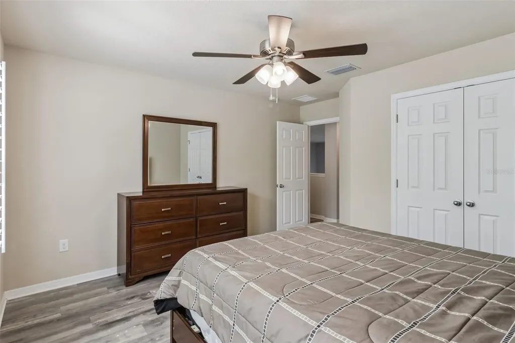 15940 Ternglade Drive Lithia FL 33547