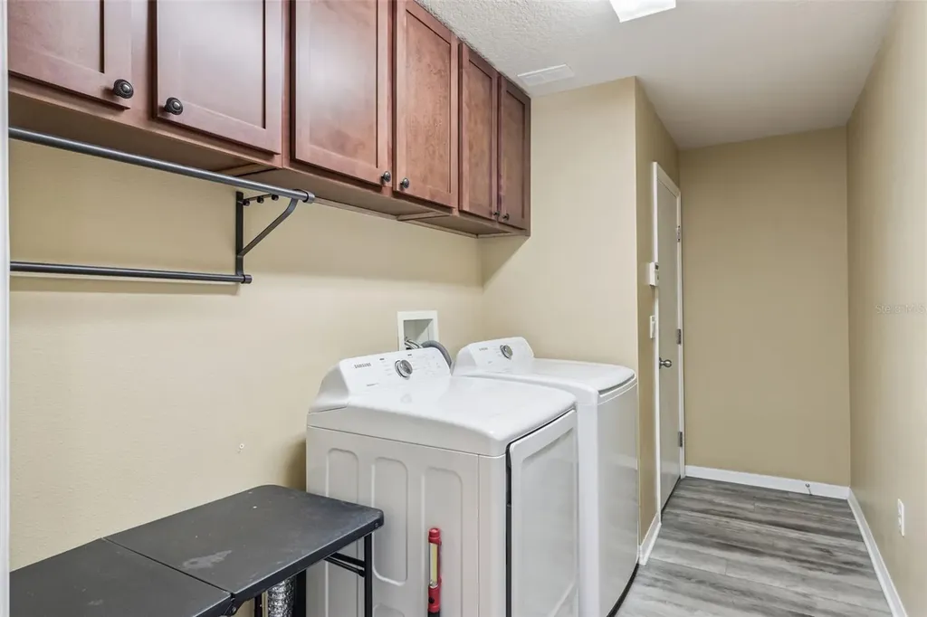 15940 Ternglade Drive Lithia FL 33547
