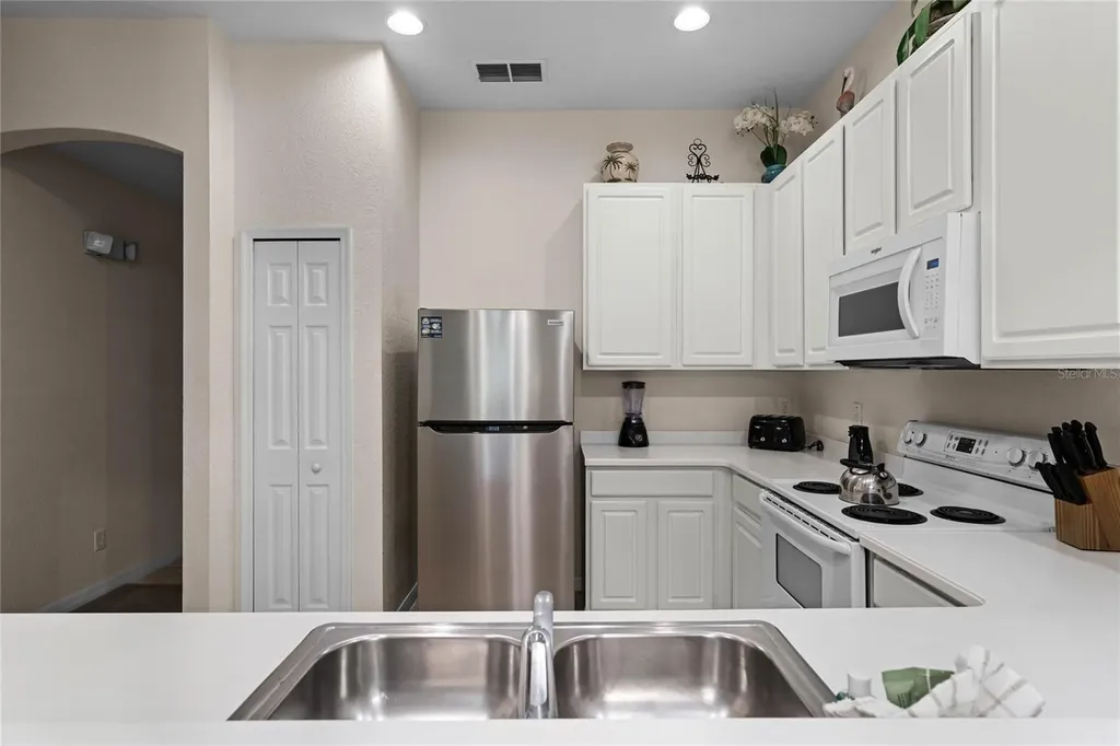 312 Lucaya Loop Davenport FL 33897