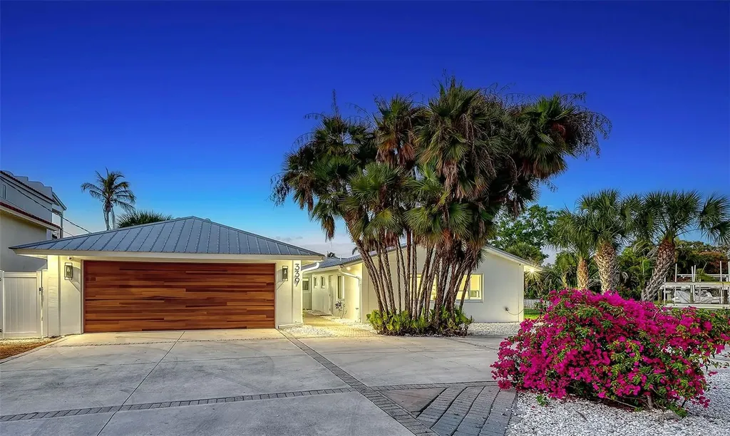 339 Treasure Boat Way Sarasota FL 34242