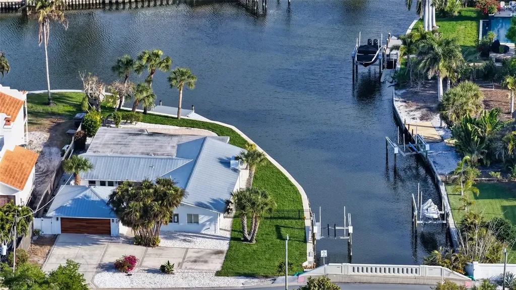 339 Treasure Boat Way Sarasota FL 34242