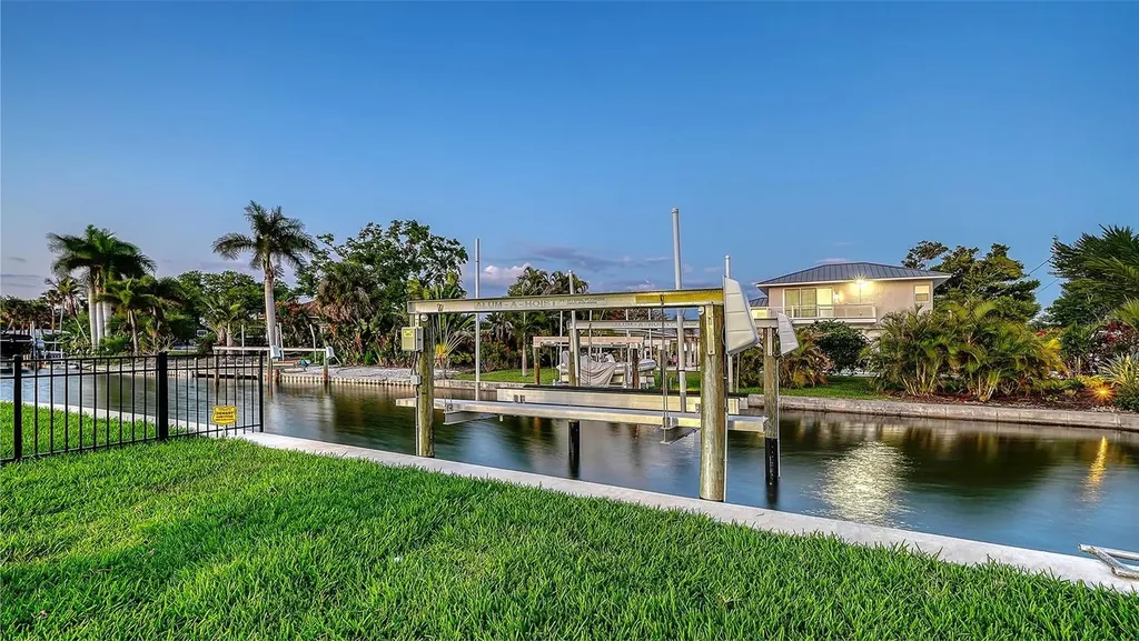 339 Treasure Boat Way Sarasota FL 34242