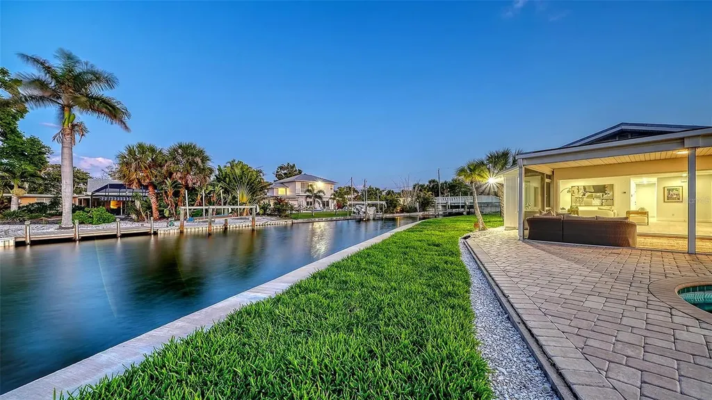 339 Treasure Boat Way Sarasota FL 34242