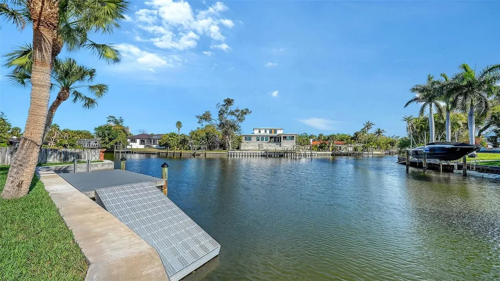 339 Treasure Boat Way Sarasota FL 34242
