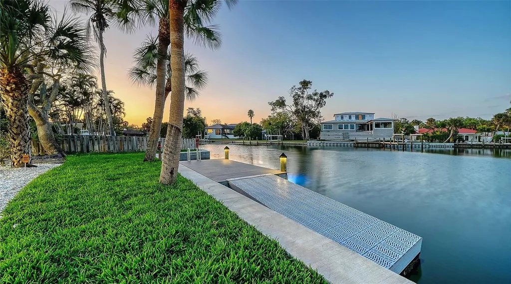339 Treasure Boat Way Sarasota FL 34242