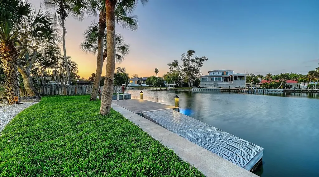 339 Treasure Boat Way Sarasota FL 34242