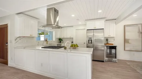 339 Treasure Boat Way Sarasota FL 34242