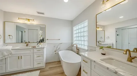 339 Treasure Boat Way Sarasota FL 34242