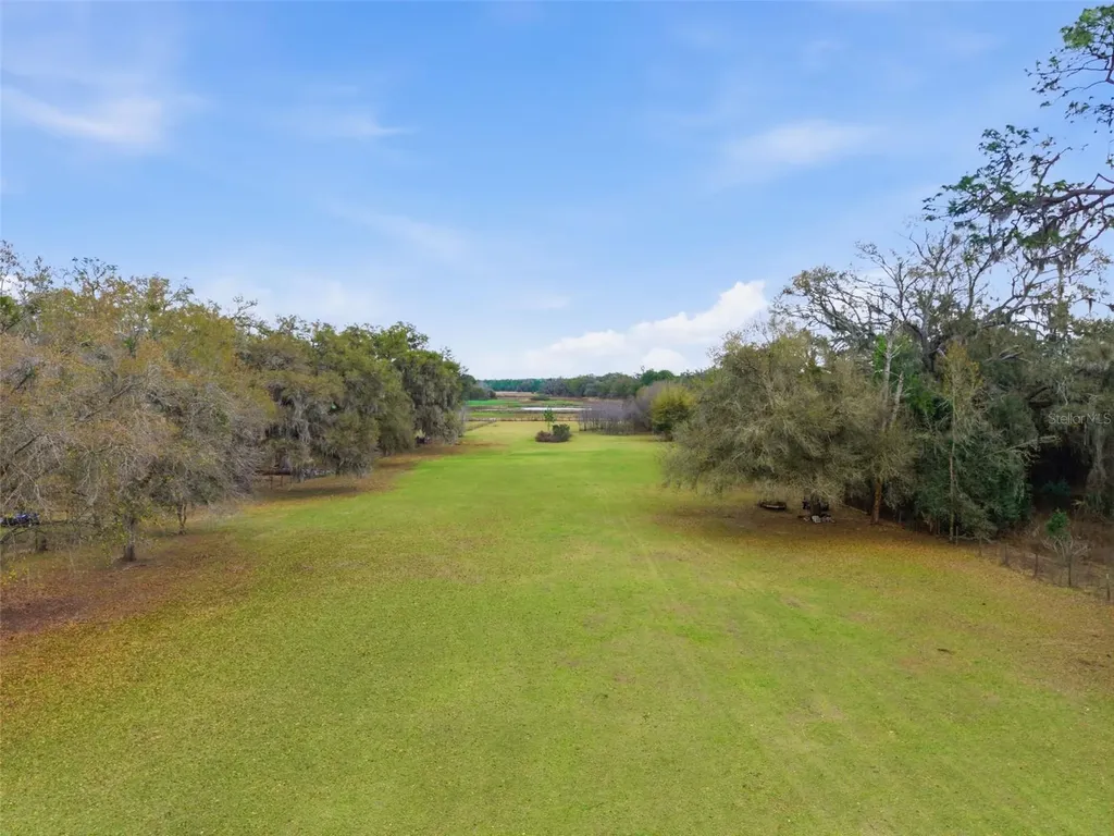 9242 Us Highway 98 Dade City FL 33525