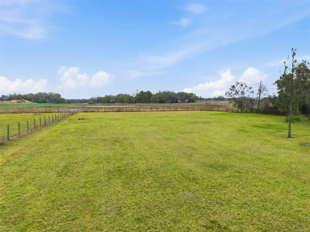 9242 Us Highway 98 Dade City FL 33525