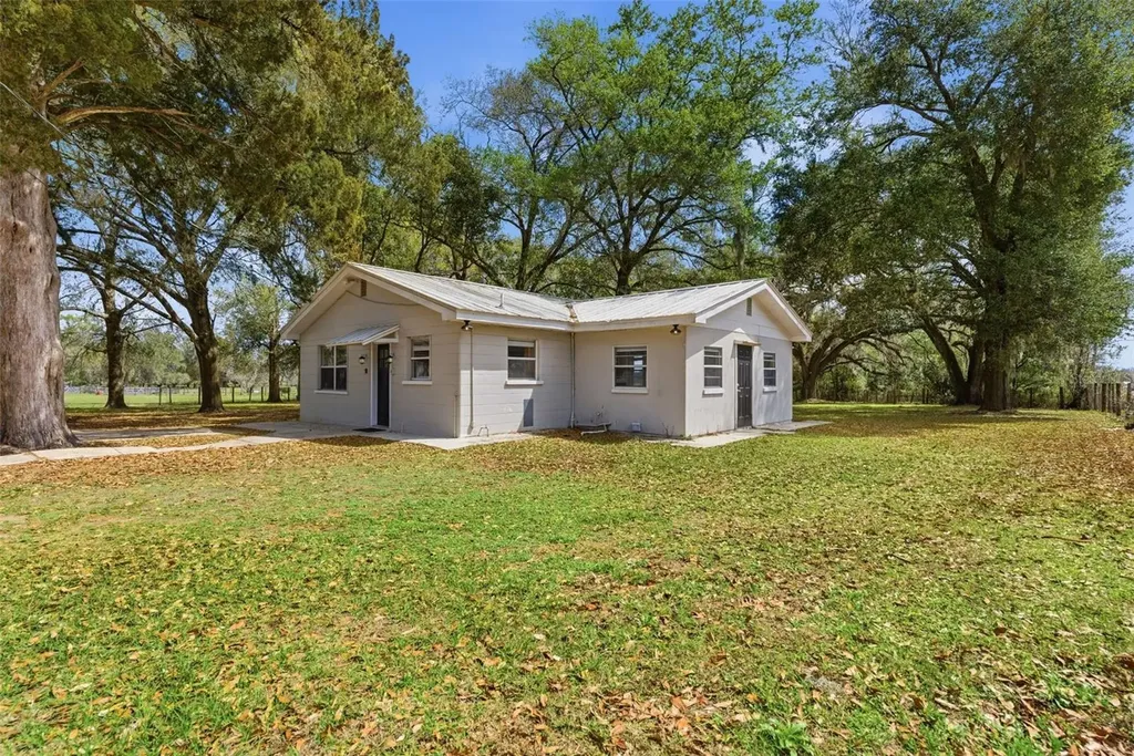 9242 Us Highway 98 Dade City FL 33525