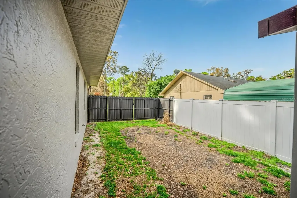 2475 SE 38th Street Ocala FL 34480
