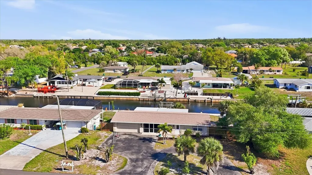 866 E 6th Street Englewood FL 34223