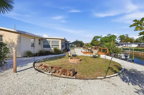 866 E 6th Street Englewood FL 34223