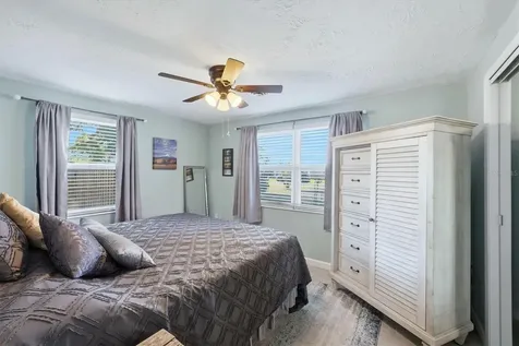 866 E 6th Street Englewood FL 34223