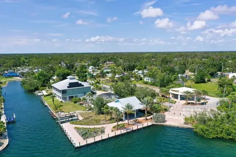 866 E 6th Street Englewood FL 34223