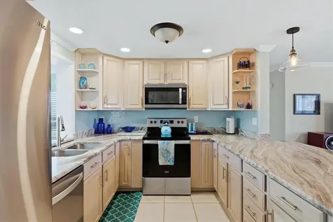 866 E 6th Street Englewood FL 34223