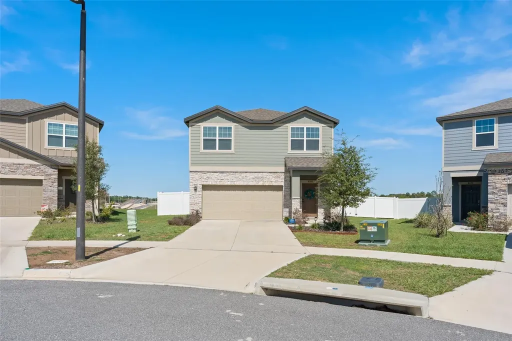 8700 Sportsman Loop Groveland FL 34736