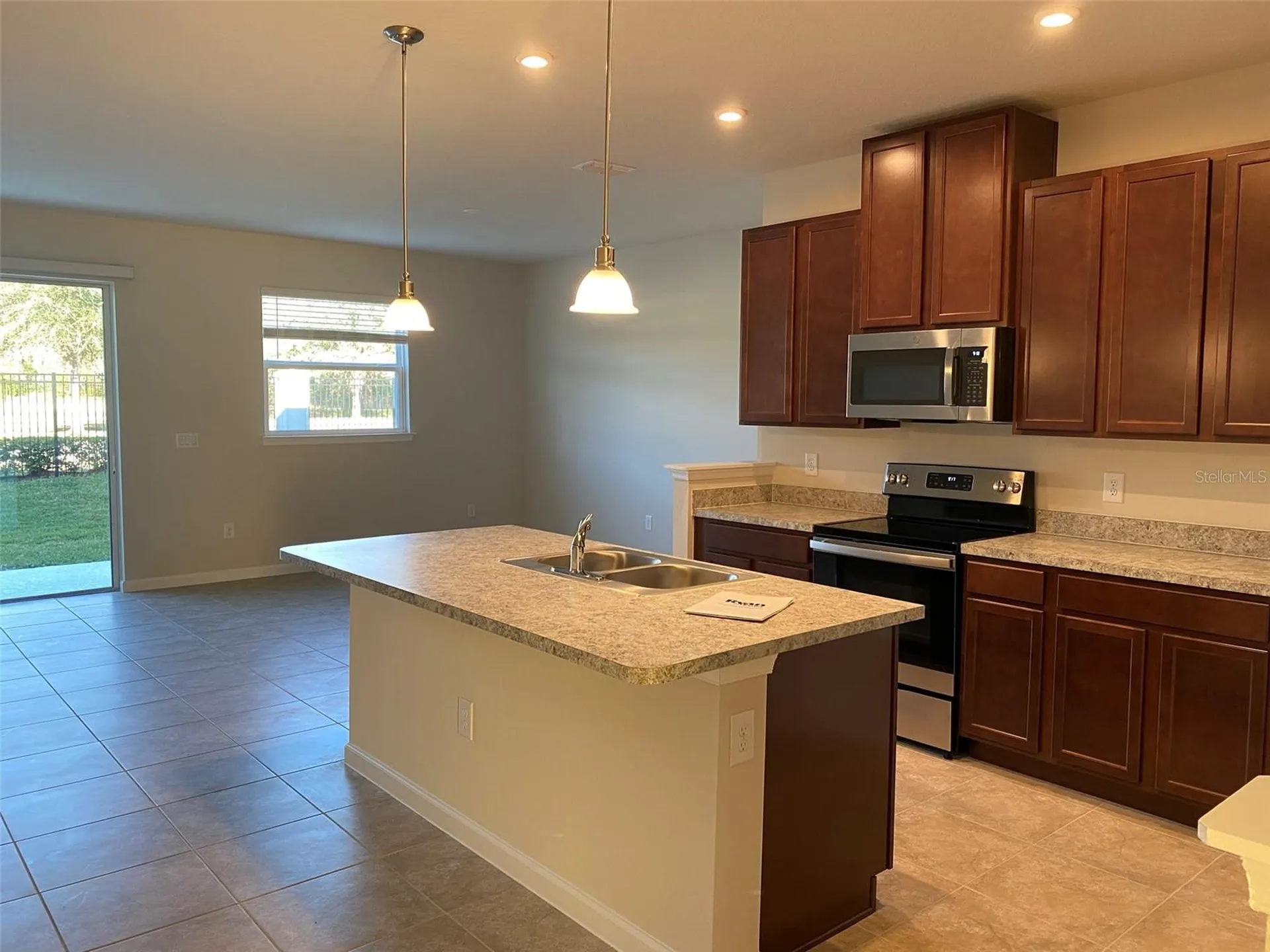 2716 Pleasant Cypress Circle Kissimmee FL 34741