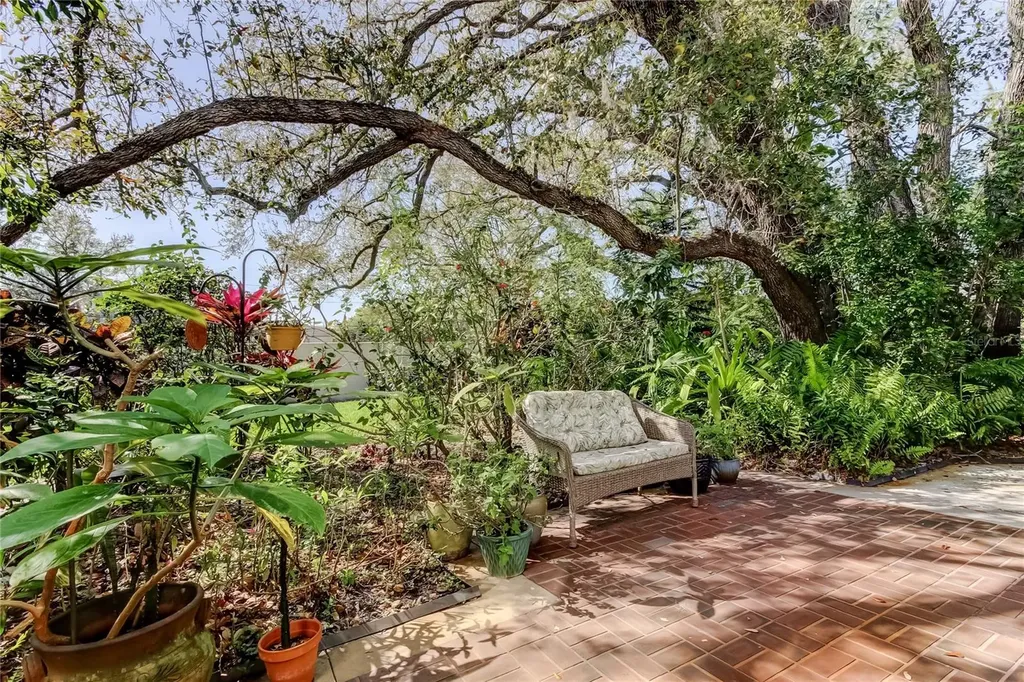 1858 Lake Cypress Drive Safety Harbor FL 34695