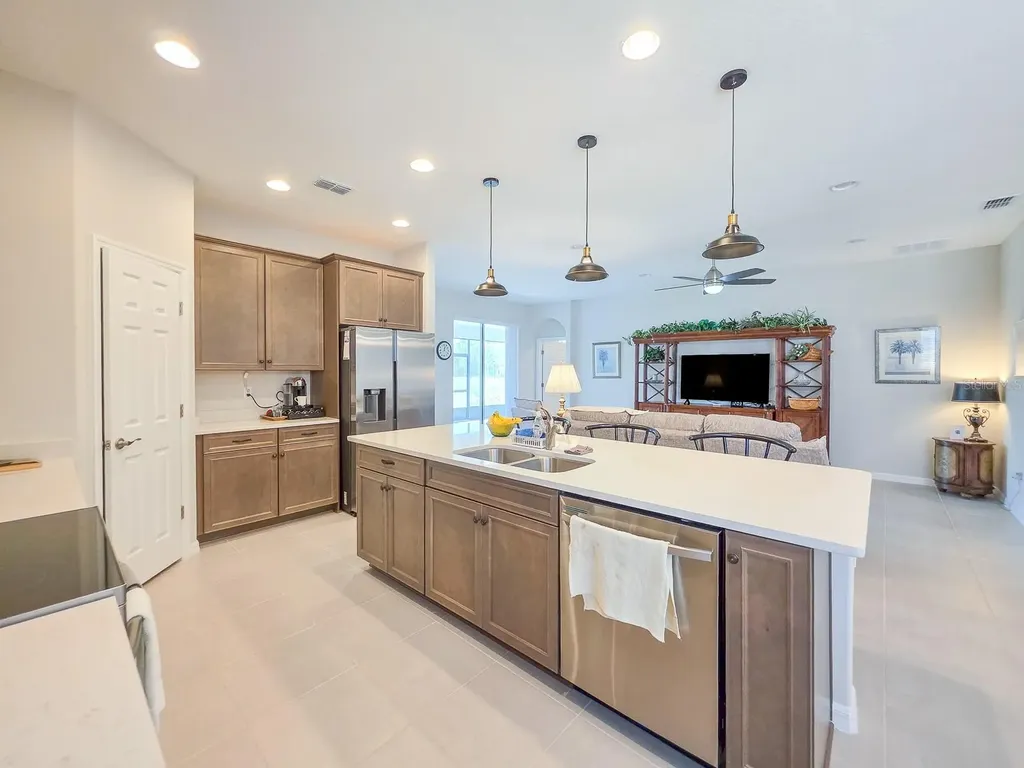 8 Lakeland Way Palm Coast FL 32137