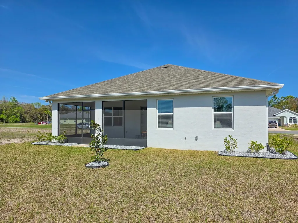 8 Lakeland Way Palm Coast FL 32137