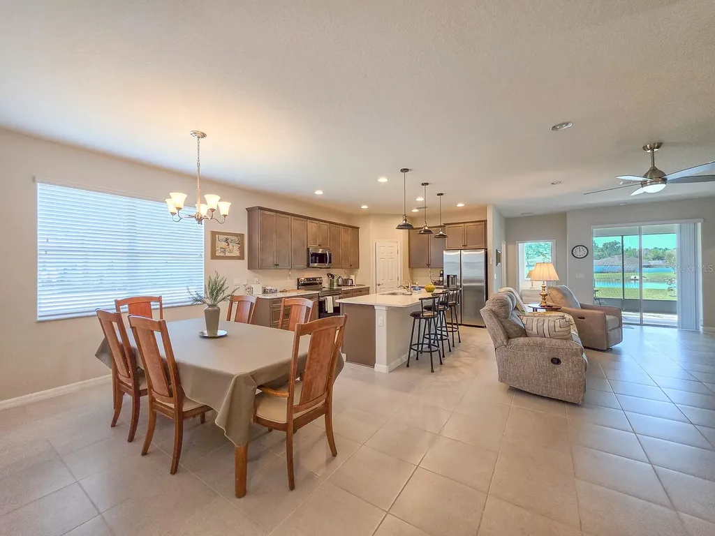 8 Lakeland Way Palm Coast FL 32137