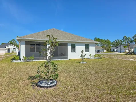 8 Lakeland Way Palm Coast FL 32137