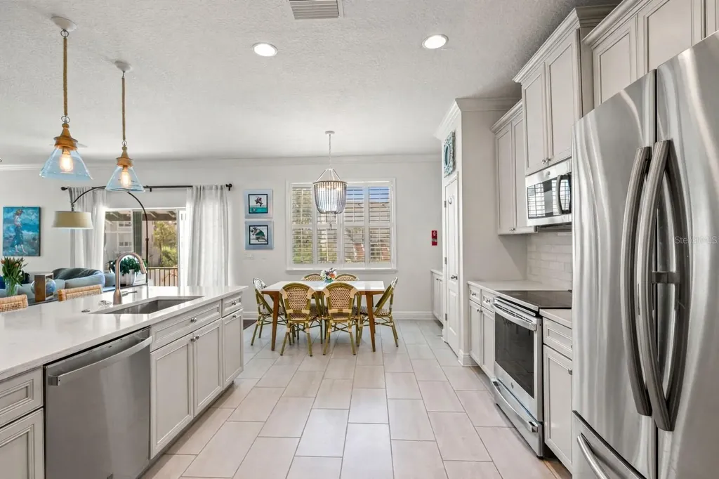 2906 N Perry Avenue Tampa FL 33602