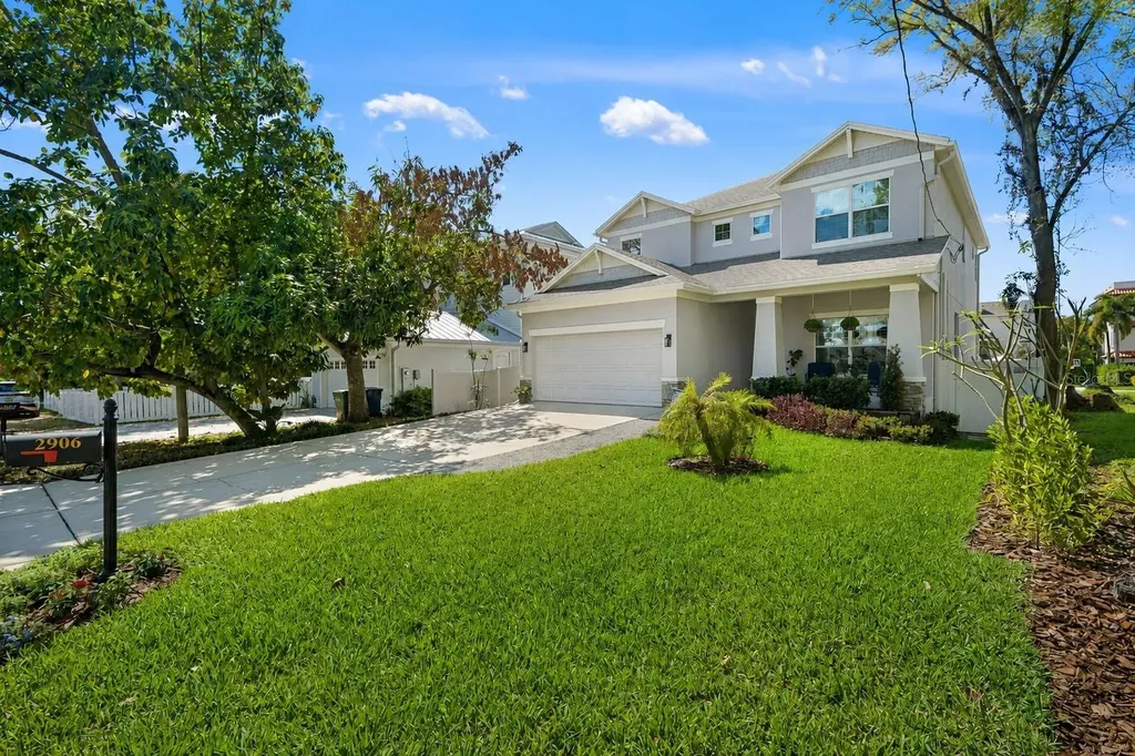 2906 N Perry Avenue Tampa FL 33602