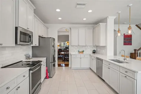 2906 N Perry Avenue Tampa FL 33602