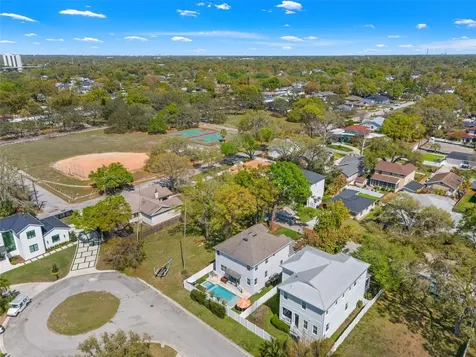 2906 N Perry Avenue Tampa FL 33602