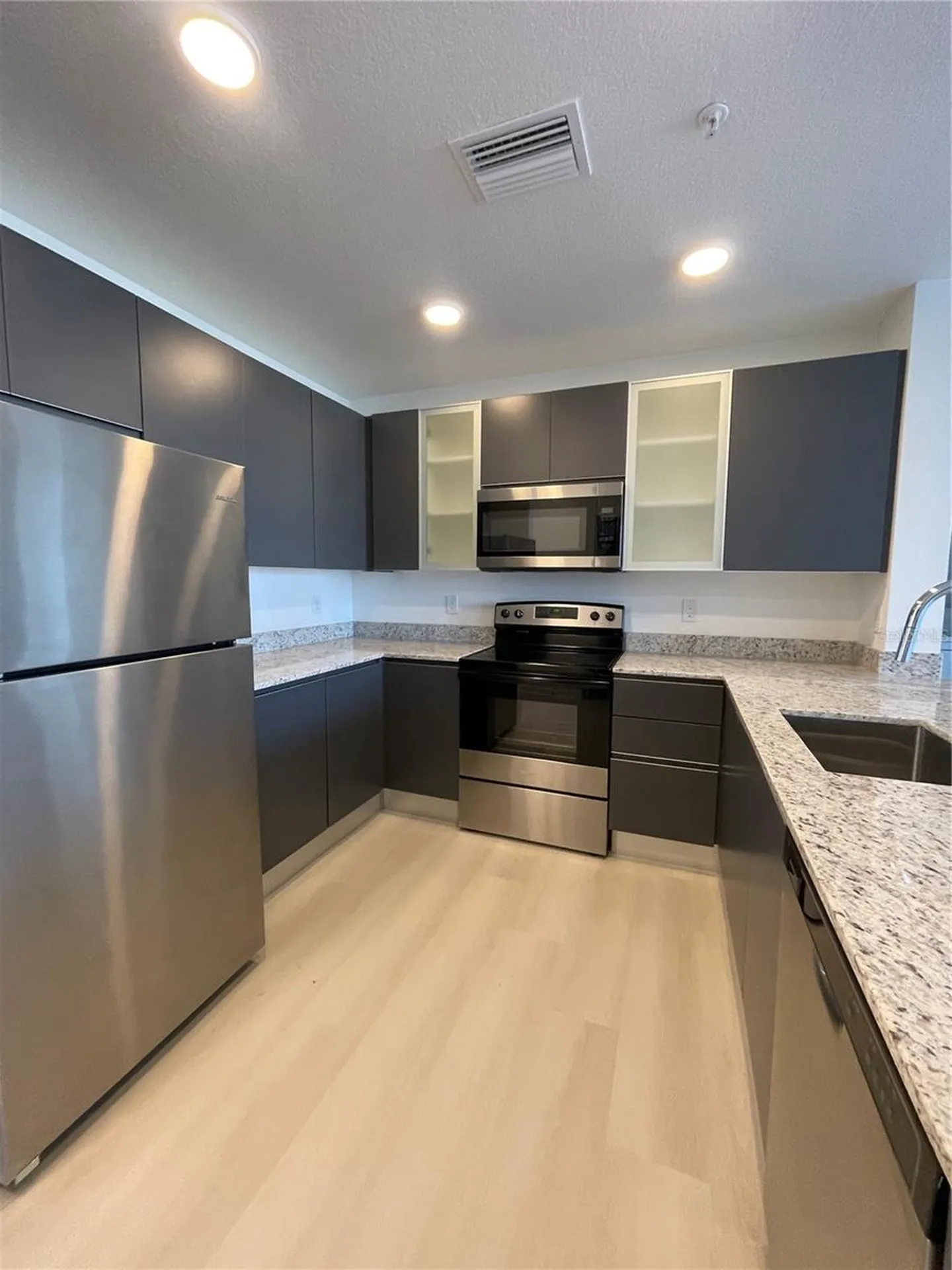 5592 NE Pga Boulevard Orlando FL 32839