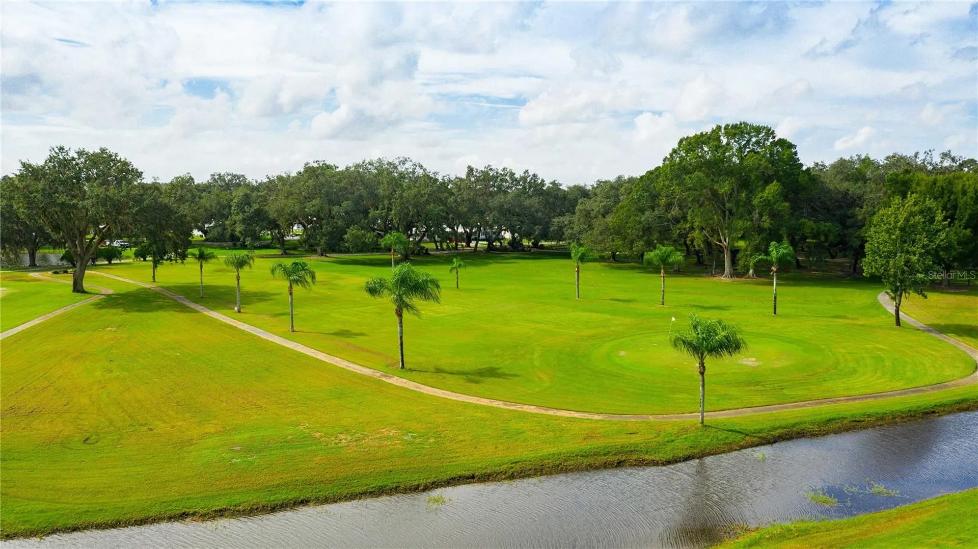 5541 Benton Street Zephyrhills FL 33542