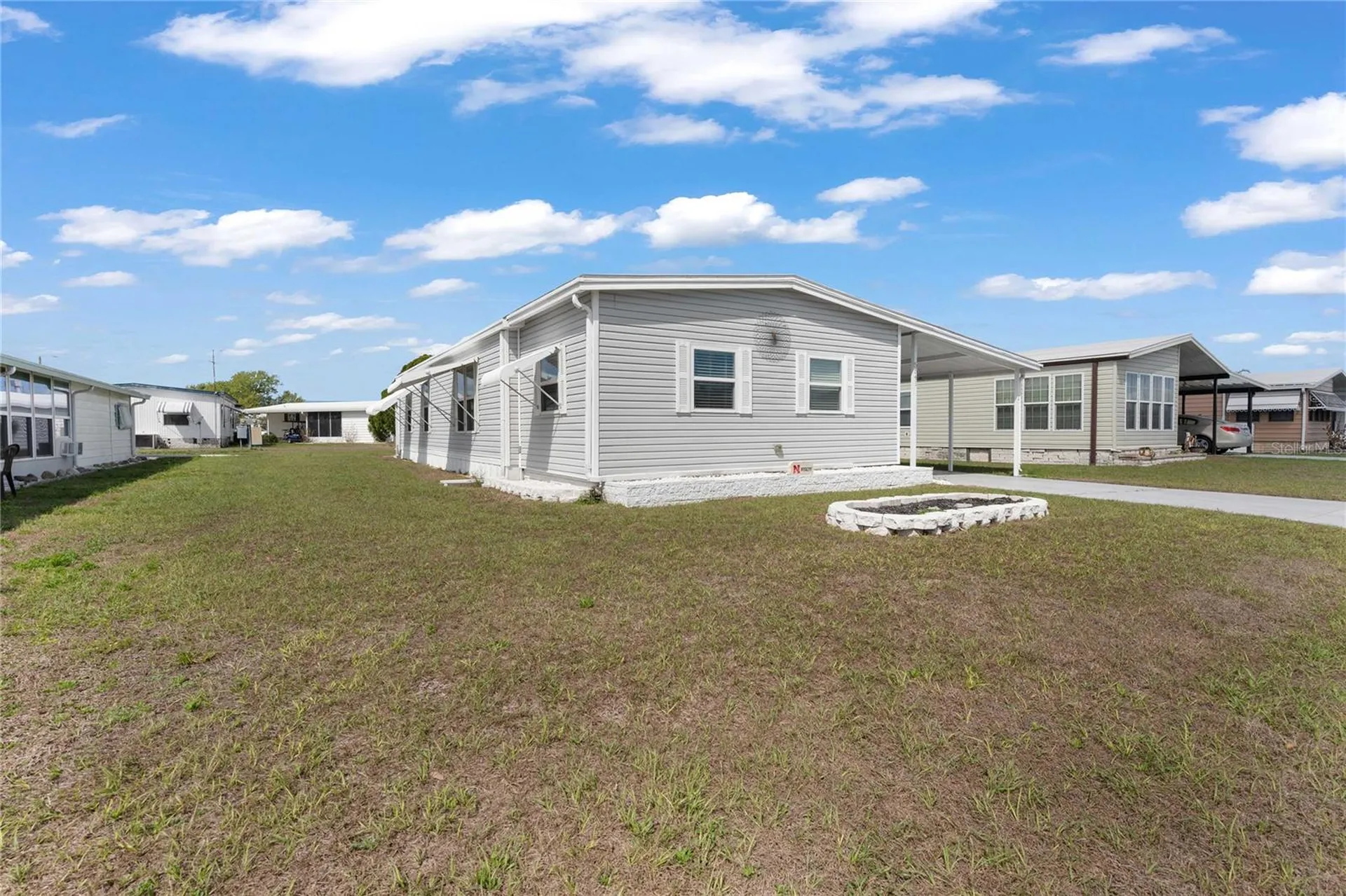 5541 Benton Street Zephyrhills FL 33542
